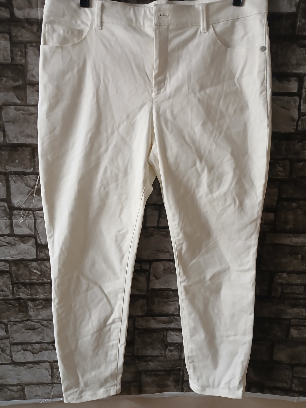 DKNY White Skirt with Branded Waist Patch
